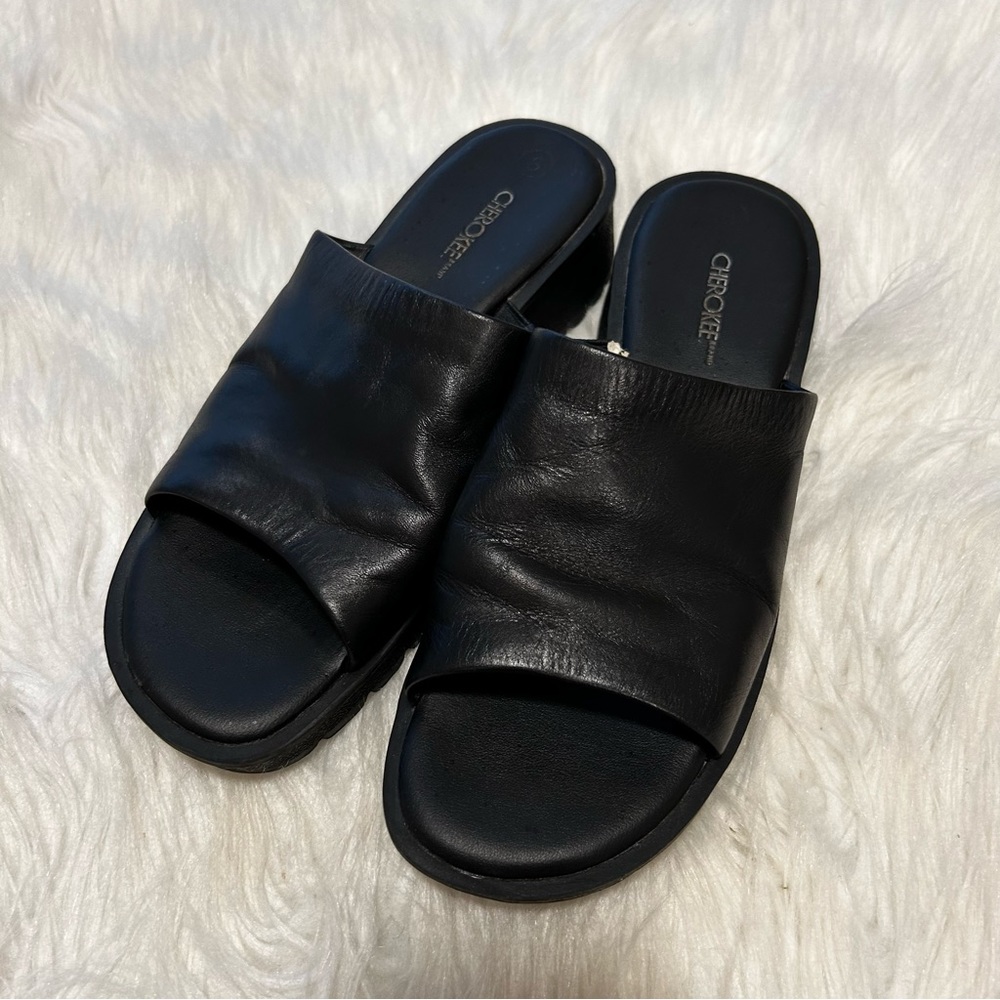 Vintage Cherokee Black Leather Chunky Platform Slip On Sandal Size 8 - Picture 2 of 12